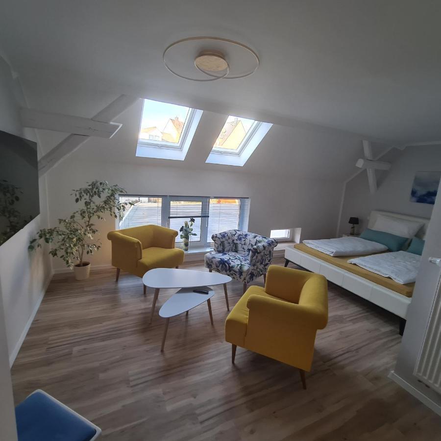 Gaestezimmer Treuen - Bed & Breakfast ภายนอก รูปภาพ
