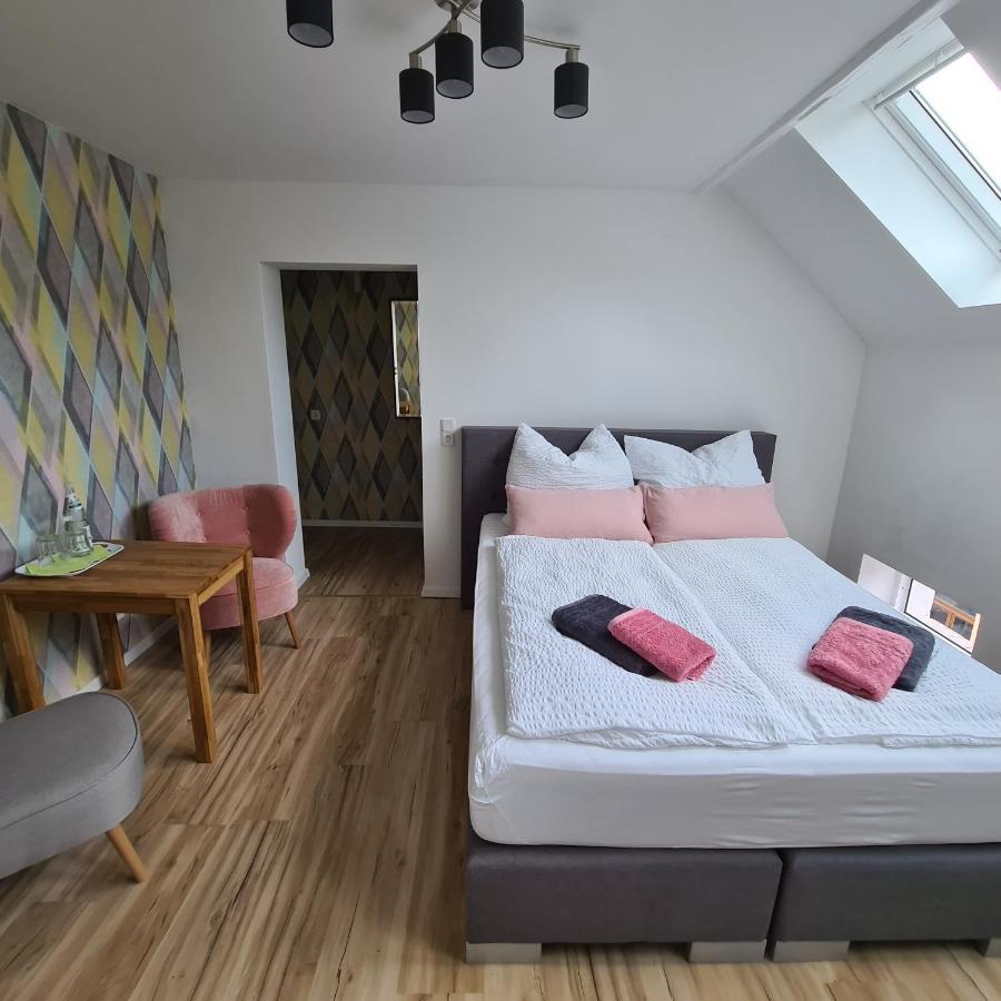 Gaestezimmer Treuen - Bed & Breakfast ภายนอก รูปภาพ