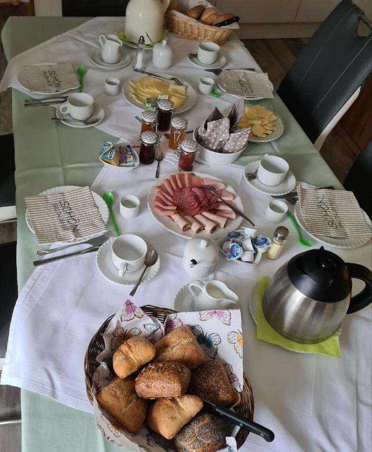 Gaestezimmer Treuen - Bed & Breakfast ภายนอก รูปภาพ